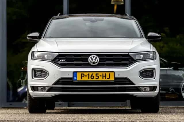 Volkswagen T-Roc (2019) thumbnail 3