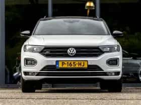 Volkswagen T-Roc (2019) thumbnail 3