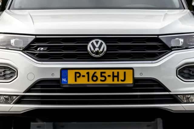 Volkswagen T-Roc (2019) thumbnail 4