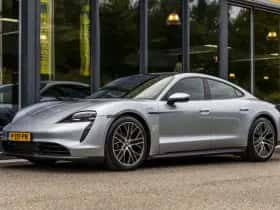 Porsche Taycan (2022) thumbnail 11