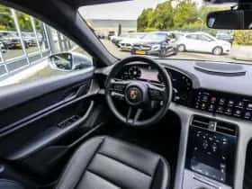 Porsche Taycan (2022) thumbnail 22