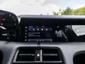 Porsche Taycan (2022) thumbnail 35