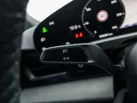 Porsche Taycan (2022) thumbnail 47
