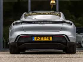 Porsche Taycan (2022) thumbnail 7