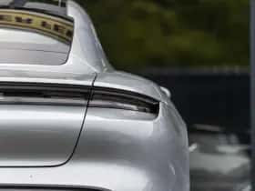 Porsche Taycan (2022) thumbnail 8