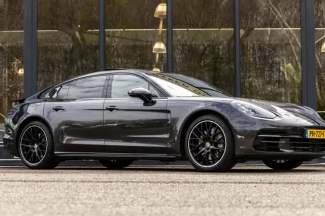 Porsche Panamera (2017) thumbnail 2