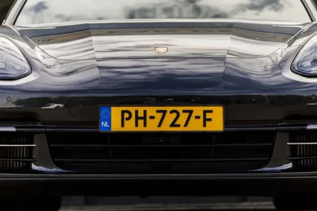 Porsche Panamera (2017) thumbnail 4