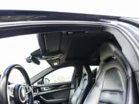 Porsche Panamera (2017) thumbnail 44