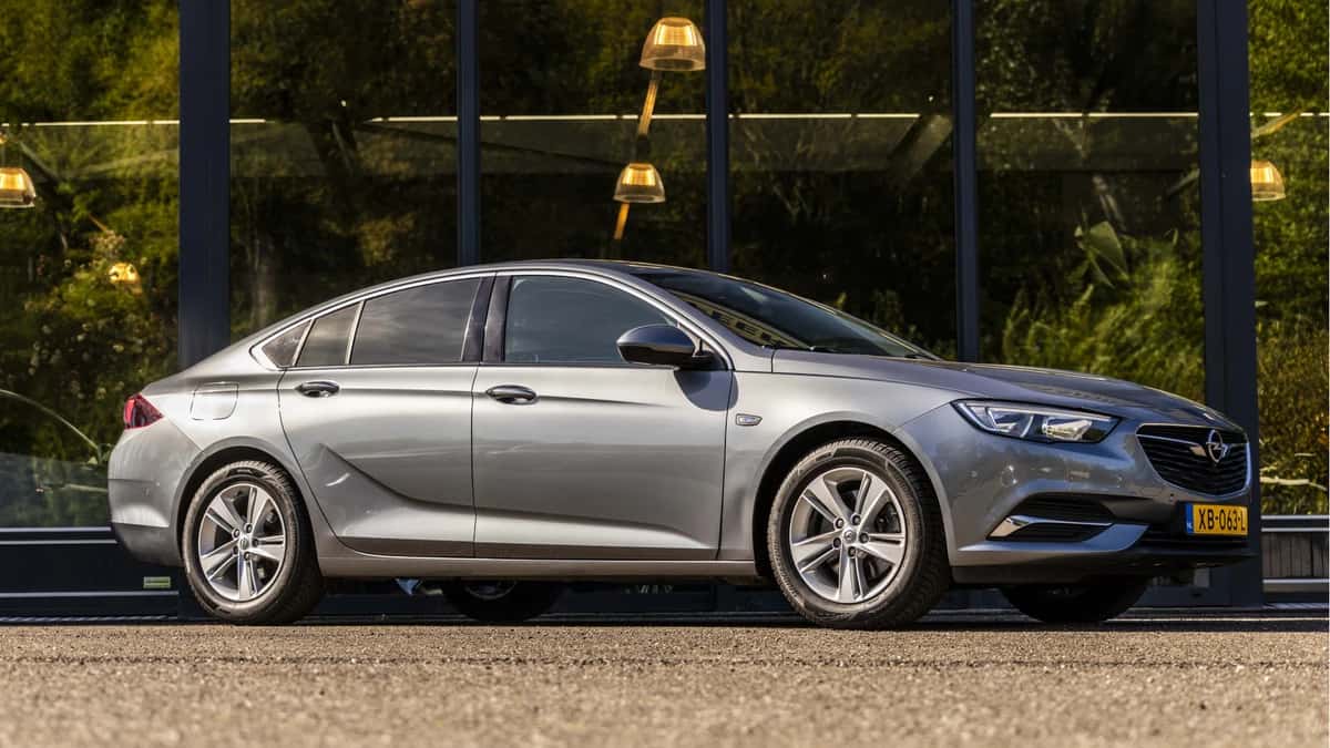 Opel Insignia (2018) — foto 1