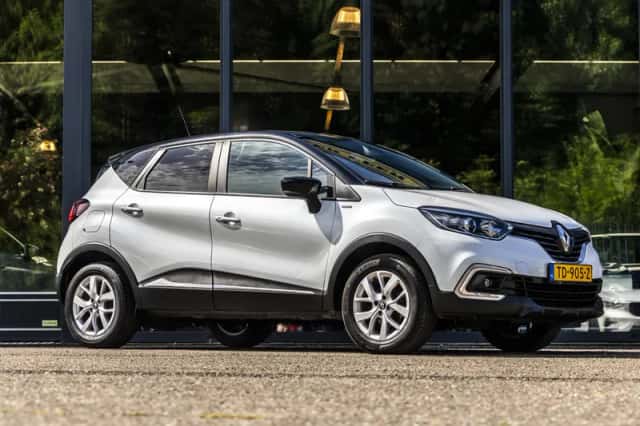 Renault Captur (2018) thumbnail 1