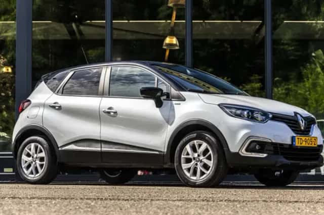 Renault Captur (2018) thumbnail 2