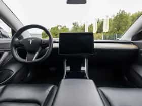 Tesla Model 3 (2019) thumbnail 18