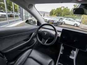 Tesla Model 3 (2019) thumbnail 19
