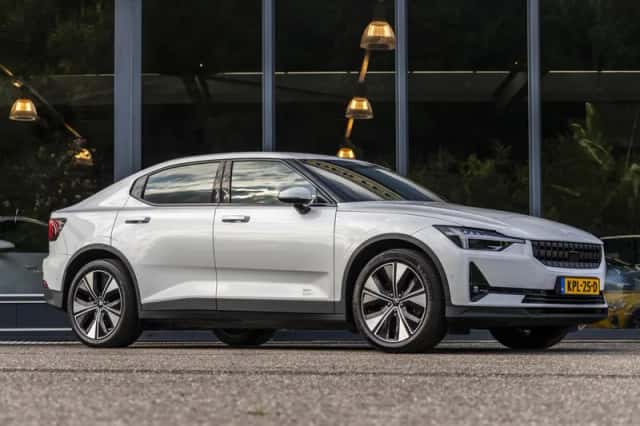 Polestar 2 (2023) thumbnail 1
