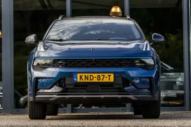 Lynk & Co 01 (2024) thumbnail 3