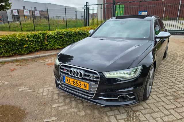 Audi S6 (2012) thumbnail 1