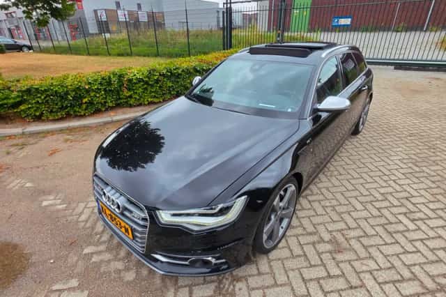 Audi S6 (2012) thumbnail 6