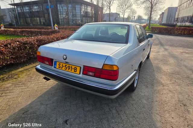 BMW 7-Serie (1991) thumbnail 3