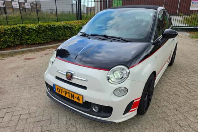 Fiat 500C (2011) thumbnail 1