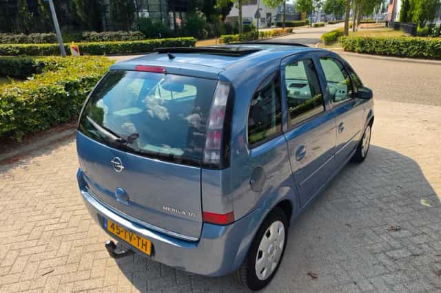Opel Meriva (2007) thumbnail 3