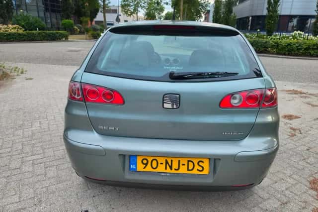 SEAT Ibiza (2003) thumbnail 5