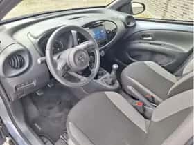 Toyota Aygo X (2025) thumbnail 8