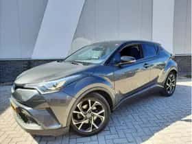 Toyota C-HR (2018) thumbnail 1