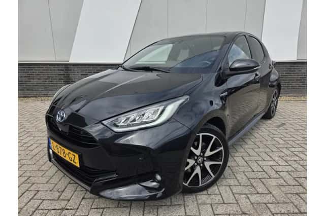 Toyota Yaris (2021) thumbnail 1