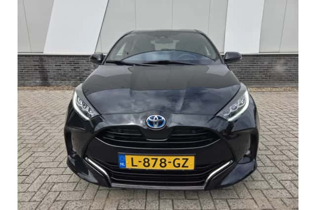 Toyota Yaris (2021) thumbnail 6