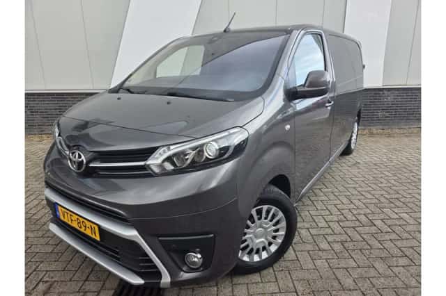 Toyota Proace (2023) thumbnail 1