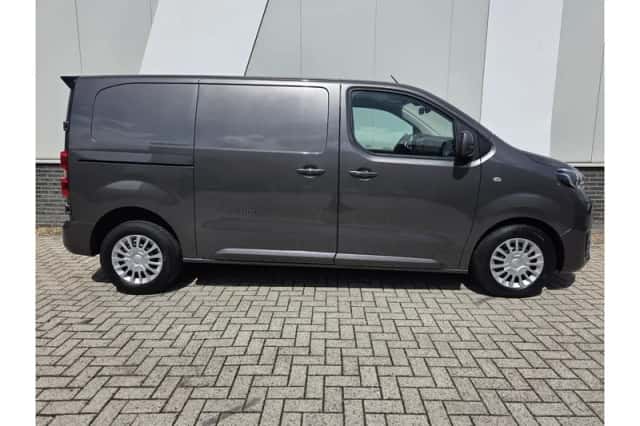 Toyota Proace (2023) thumbnail 4