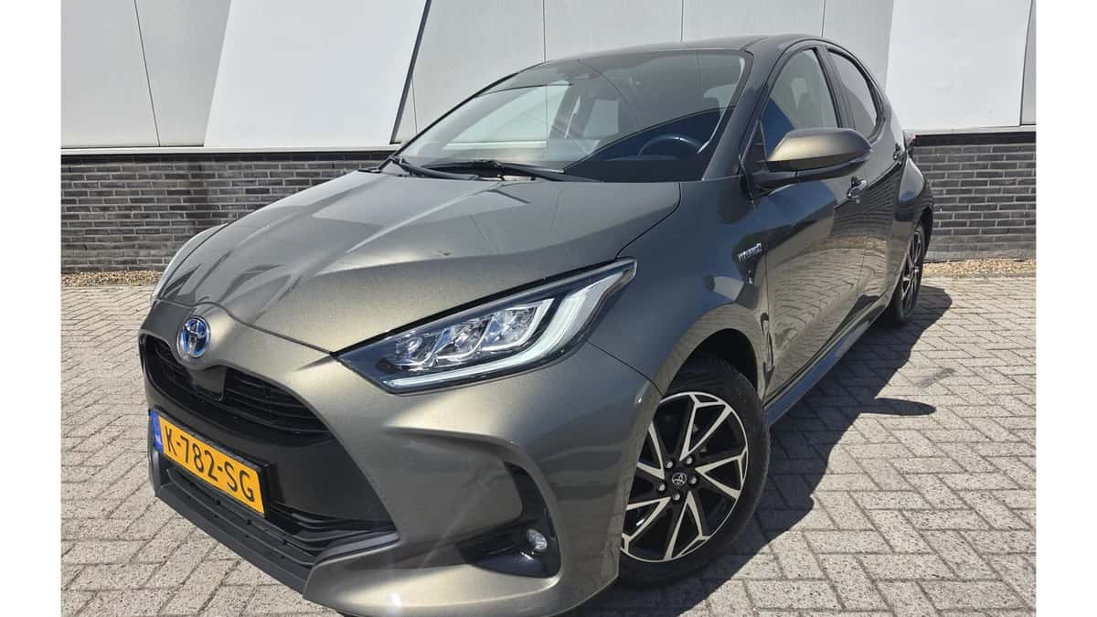 Toyota Yaris (2021) — foto 1