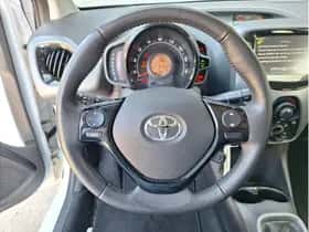 Toyota Aygo (2021) thumbnail 16