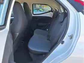 Toyota Aygo (2021) thumbnail 25