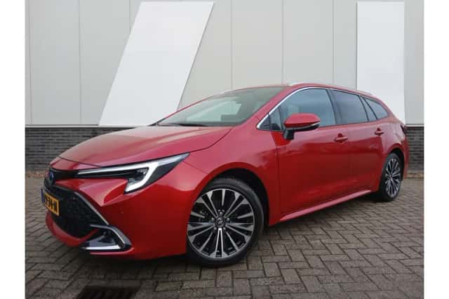 Toyota Corolla (2024) thumbnail 1