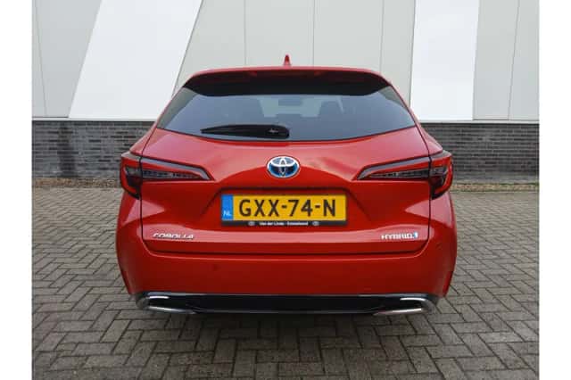 Toyota Corolla (2024) thumbnail 6
