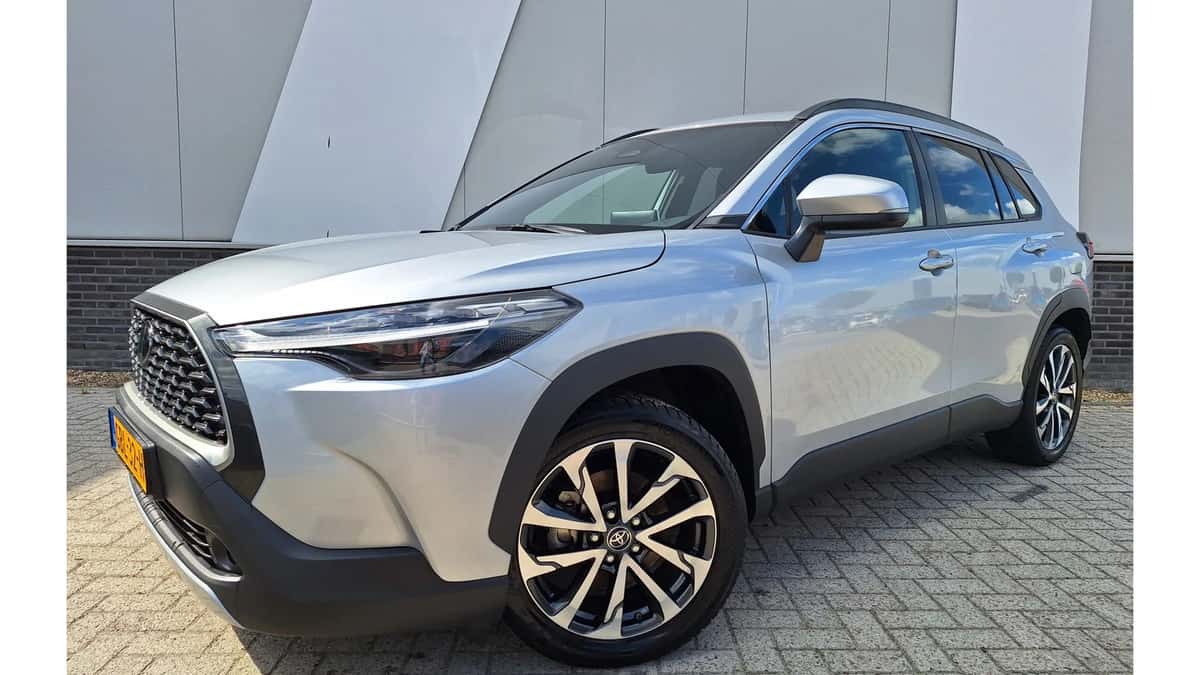 Toyota Corolla (2024) — foto 1