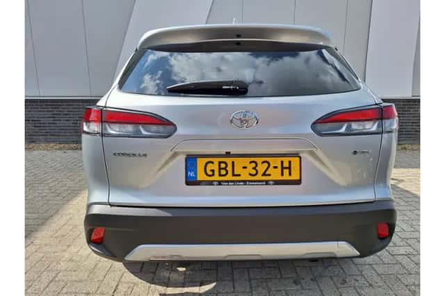 Toyota Corolla (2024) thumbnail 4