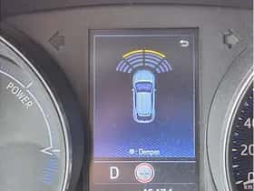 Toyota C-HR (2023) thumbnail 12
