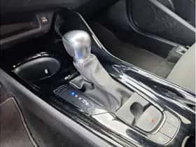 Toyota C-HR (2023) thumbnail 14