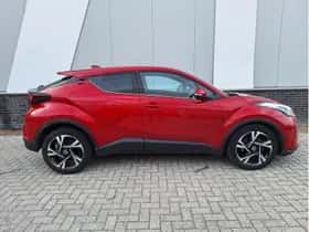 Toyota C-HR (2023) thumbnail 6
