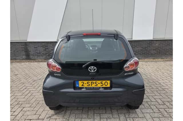Toyota Aygo (2013) thumbnail 4