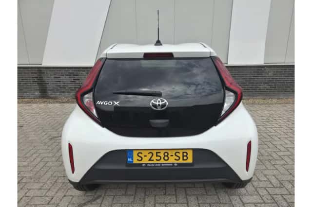 Toyota Aygo X (2023) thumbnail 4