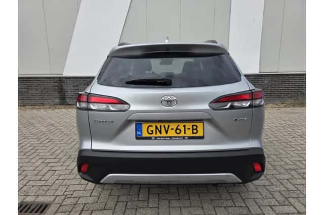 Toyota Corolla (2024) thumbnail 6