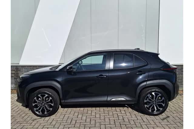 Toyota Yaris Cross (2025) thumbnail 3