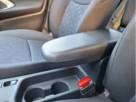 Toyota Yaris (2025) thumbnail 18