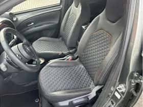 Toyota Aygo X (2022) thumbnail 9