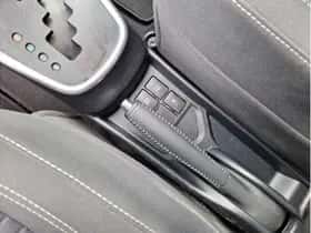 Toyota Yaris (2020) thumbnail 18