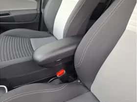Toyota Yaris (2020) thumbnail 25