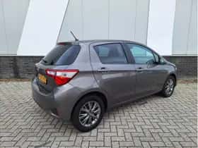 Toyota Yaris (2020) thumbnail 5